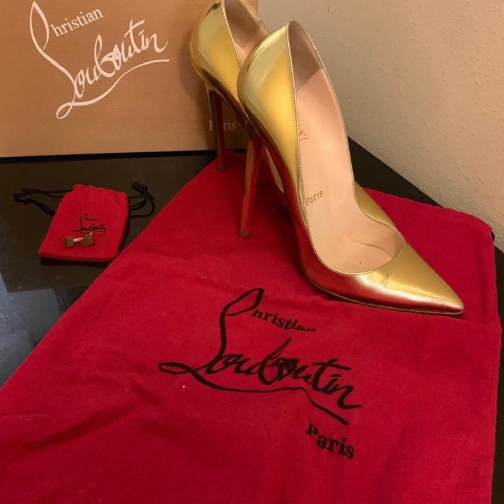 SOLD Louboutin Pigalle 120 Size 7